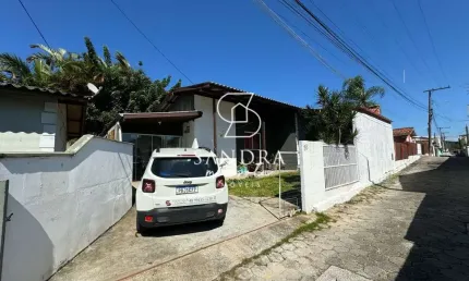 Casa à venda no bairro Ingleses do Rio Vermelho - Florianópolis/SC