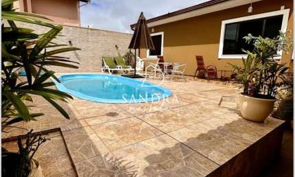 Casa à venda no bairro Ingleses do Rio Vermelho - Florianópolis/SC