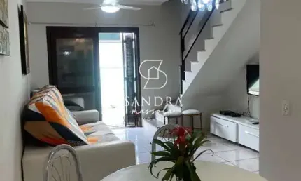Sobrado à venda no bairro Ingleses do Rio Vermelho - Florianópolis/SC