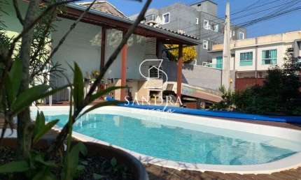 Casa à venda no bairro Ingleses do Rio Vermelho - Florianópolis/SC