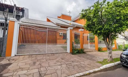 Sobrado 5 dormitórios bairro moinhos de vento em canoas