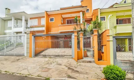 Casa com 3 quartos à venda no Moinhos De Vento, Canoas 