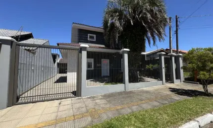 Casa com 4 quartos à venda no Hércules, Canoas 