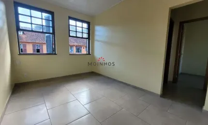 Apartamento 2 Dormitorios Bairro Passo D’areia em Porto Alegre