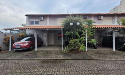 Casa-Sobrado em Condominio 02 Dormitorios, 02 Vagas, Bairro Fatima Canoas