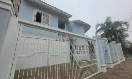 Casa-Sobrado com 03 Dormitorios 4 vagas de garagem - Bairro Centro Canoas
