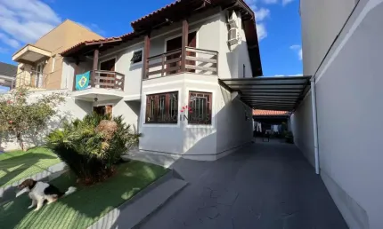 Sobrado semimobiliado no bairro Moinhos de Vento/Canoas!