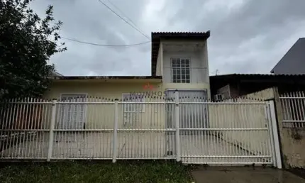 Casa com 3 quartos e piscina para alugar no bairro Igara em Canoas