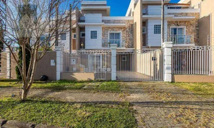 Sobrado TRIPLEX, 3 quartos, suíte com hidro, churrasqueira, 2 vagas - Atuba - Curitiba/PR