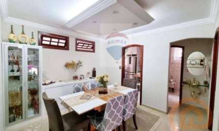Casa com 3 dormitórios à venda, 277 m² por R$ 830.000,00 - Jardim Pacaembu - Jundiaí/SP