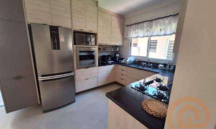 Casa com 3 dormitórios à venda, 380 m² por R$ 3.000.000,00 - Engordadouro - Jundiaí/SP