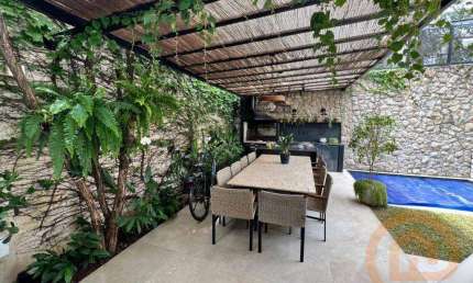 Casa com 3 suítes  à venda, 270 m² por R$ 3.000.000 - Cidade Jardim - São Paulo/SP
