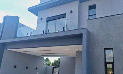 Casa com 4 dormitórios à venda, 204 m² por R$ 1.990.000 - Medeiros - Jundiaí/SP