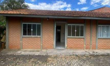 Casa com 2 dormitórios para alugar por R$ 640,00/mês - Rio Bonito - Irati/PR