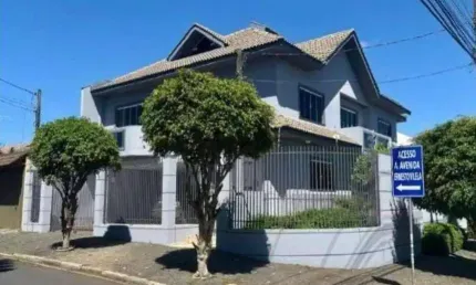Sobrado com 3 dormitórios à venda, 339 m² por R$ 1.300.000,00 - Orfãs - Ponta Grossa/PR