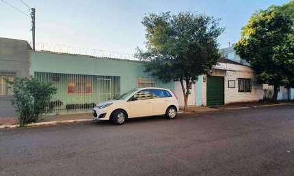 Casa com 2 quartos à venda na Rua São Pedro, 395, Centro, São Leopoldo por R$ 290.000