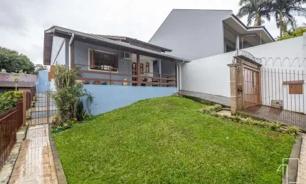 Casa com 3 quartos à venda na Rua Francisco Ferreira Gomes, 159, Santo André, São Leopoldo por R$ 700.000