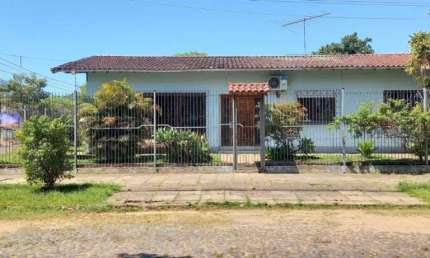 Casa com 3 quartos à venda na Rua Nóbrega, 244, Cristo Rei, São Leopoldo por R$ 640.000