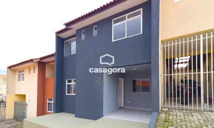 Sobrado com 3 Quartos, Garagem Coberta e Churrasqueira no Bairro Iguaçu