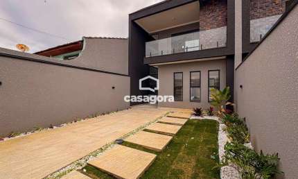 Sobrado Alto Padrão com Piscina à Venda, Bairro Nações, Fazenda Rio Grande