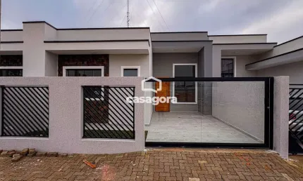 Casa com 3 Quartos e Suíte em Condomínio com Bosque e Salão de Festas
