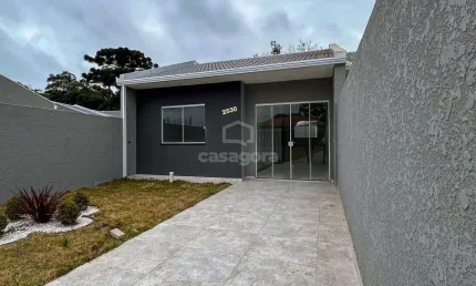 Casa com 2 Quartos e Área Gourmet  de Frente pra Rua   FRG