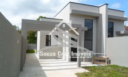Casa com Pé Direito Alto - 03 Quartos (Sendo 01 Suíte)