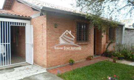 Casa com Terreno de Esquina - Divisa com Curitiba .