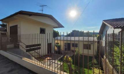 Casa com 2 quartos à venda na Rua Germano Gerhardt, 480, São José, Novo Hamburgo por R$ 330.000