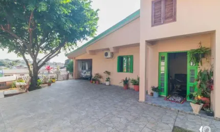 Casa com 3 quartos à venda na Avenida John Kennedy, 2587, Santa Teresa, São Leopoldo por R$ 400.000
