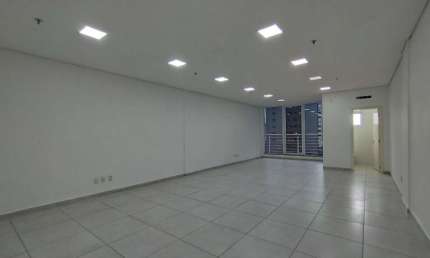 Sala comercial à venda na Rua Cinco de Abril, 634, Centro, Novo Hamburgo por R$ 220.000