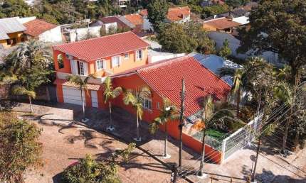 Casa com 3 quartos à venda na Rua Alfredo Varela, 305, Teresópolis, Porto Alegre por R$ 600.000