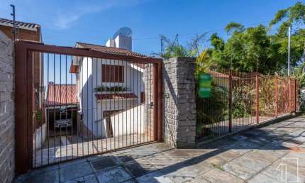 Casa com 3 quartos à venda na Rua Walter Sander, 388, Feitoria, São Leopoldo por R$ 649.000