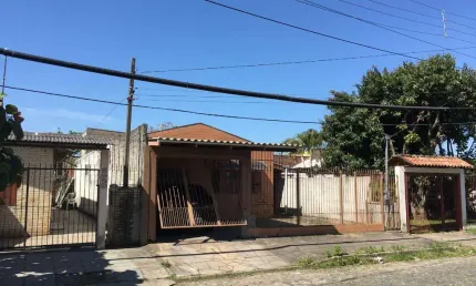 Casa com 3 quartos à venda na Rua Porto Almeida, 34, Campina, São Leopoldo por R$ 240.000
