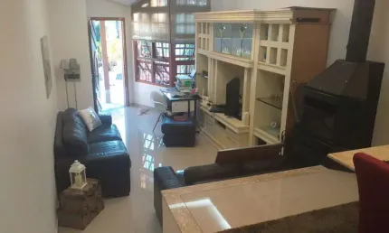 Casa com 3 quartos à venda na Rua Gomes Portinho, 984, Centro, Novo Hamburgo por R$ 950.000