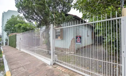 Casa com 3 quartos à venda na Rua Pinto Bandeira, 149, Centro, Novo Hamburgo por R$ 900.000