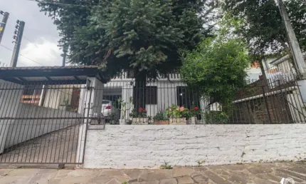 Casa com 5 quartos à venda na Rua Guajuvira, 104, Guarani, Novo Hamburgo por R$ 490.000