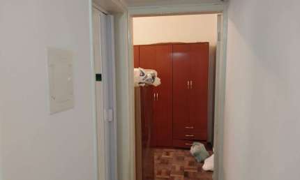 Oportunidade, partamento 1 dorm. demais peças, Trav. do Carmo.