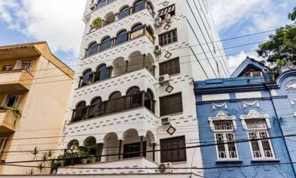 1 dormitório,andar alto,mobiliado, na Rua Sarmento Leite,Cidade Baixa