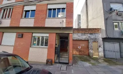 Excelente apartamento 3D semi reformado Preço atrativo Centro Histórico