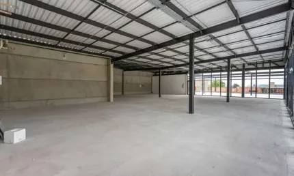 Sala comercial para alugar na Tristeza, Porto Alegre 