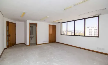Sala comercial para alugar na Auxiliadora, Porto Alegre 