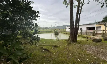 Chácara com 2 dormitórios à venda, 2025 m² por R$ 725.000,00 - Escalvados - Navegantes/SC