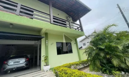 Casa com 4 dormitórios à venda, 275 m² por R$ 1.300.000,00 - Centro - Navegantes/SC