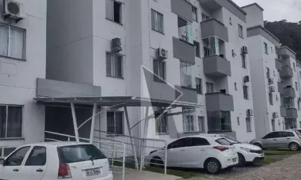 Apartamento com 2 dormitórios à venda, 55 m² por R$ 260.000,00 - Espinheiros - Itajaí/SC