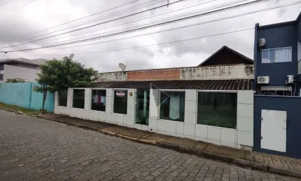 Casa com 7 dormitórios à venda, 350 m² por R$ 850.000,00 - São Pedro - Navegantes/SC