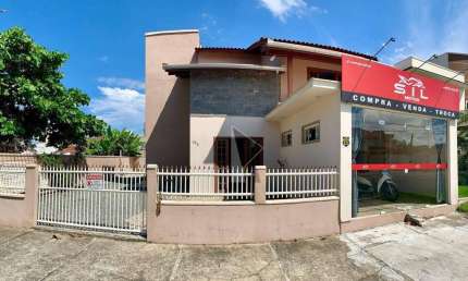 Casa com 3 quartos à venda na Avenida José Alcebiades Laurentino, 129, Centro, Navegantes