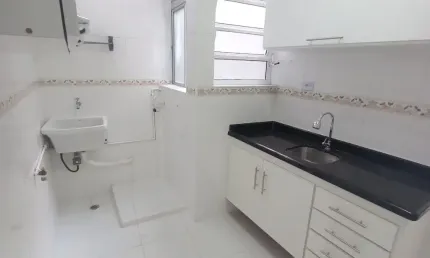 APTO REFORMADO PRÓXIMO A PRAIA  1 DORM, 46M²,  1 VAGA