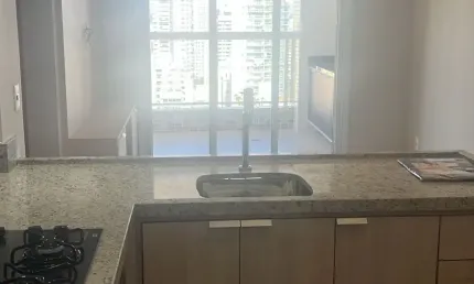 Apartamento para locação – 2 quartos, 1 suíte, prédio com lazer no boqueirão- santos -sp