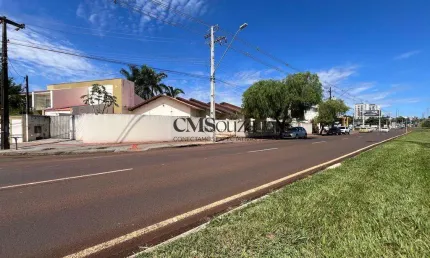 Casa para alugar em Londrina, Jardim São Jorge, com 3 quartos, com 243 m²